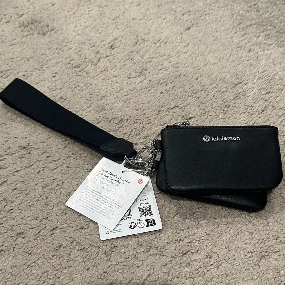 NWT lululemon Black Dual Pouch Wristlet *Cactus “Leather” - Picture 4 of 9